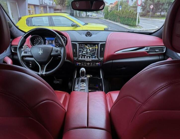 Maserati Levante 20