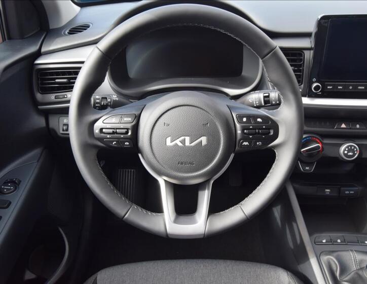 KIA Stonic 6