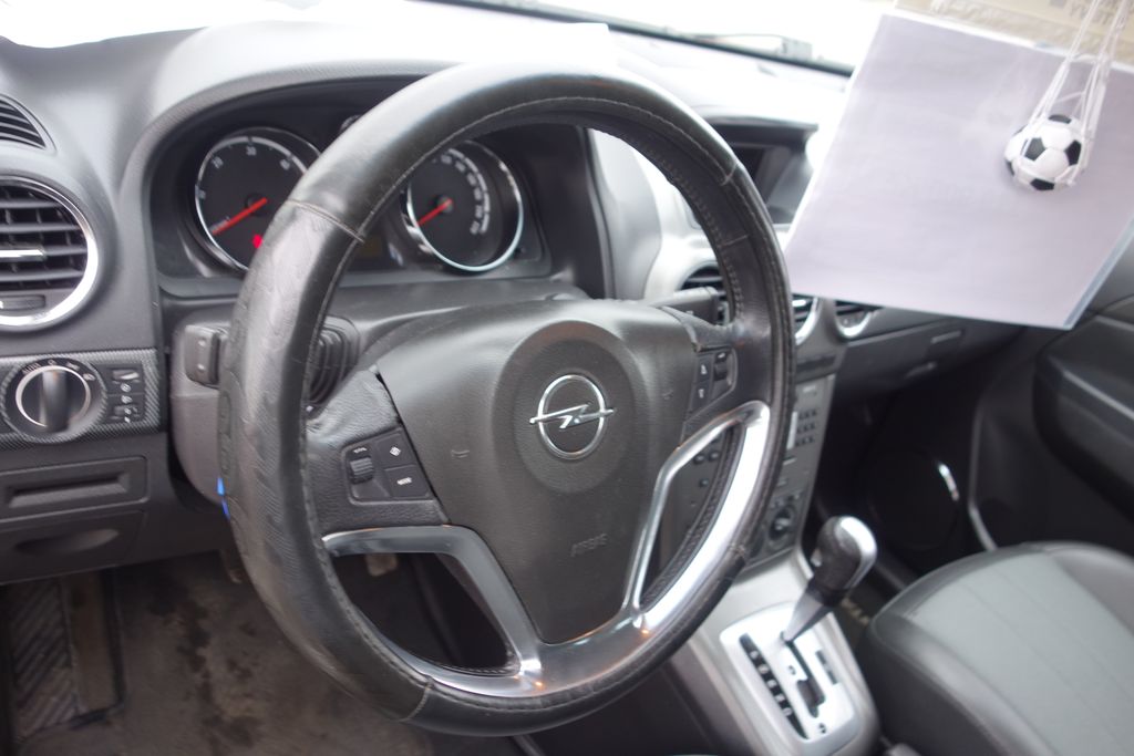 Opel Antara