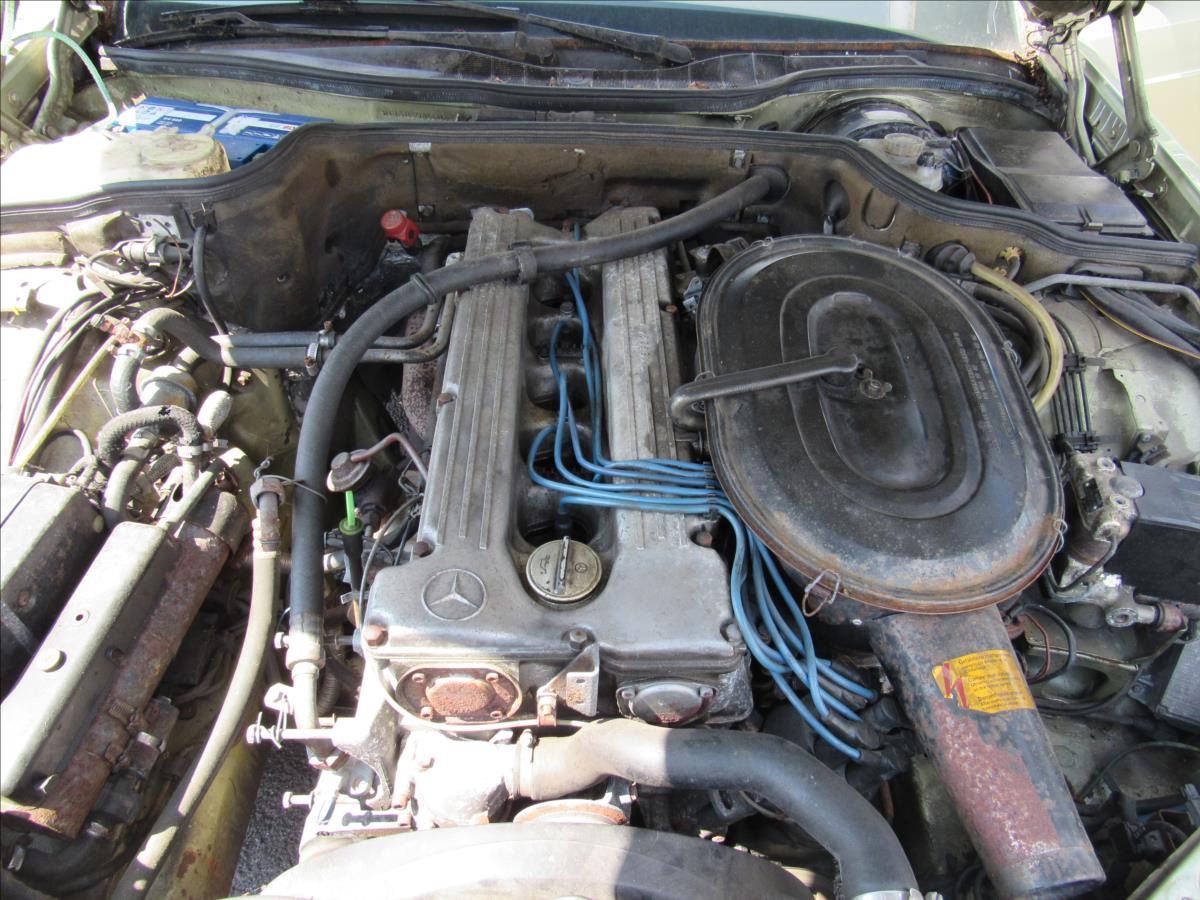 Mercedes-Benz 126