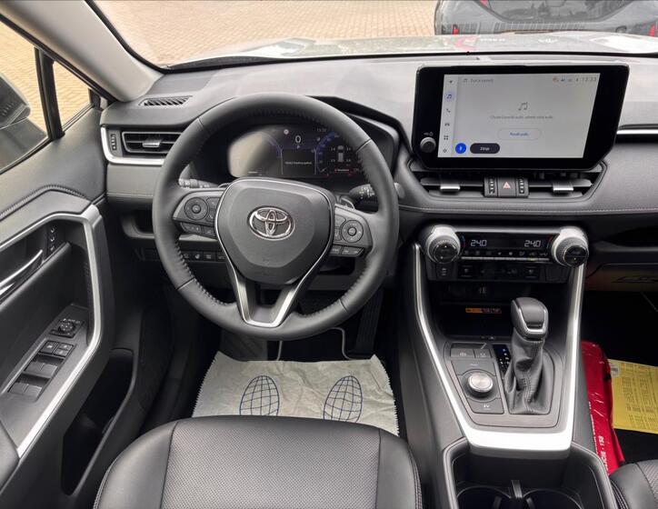 Toyota RAV4 11