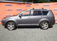 Mitsubishi Outlander 4