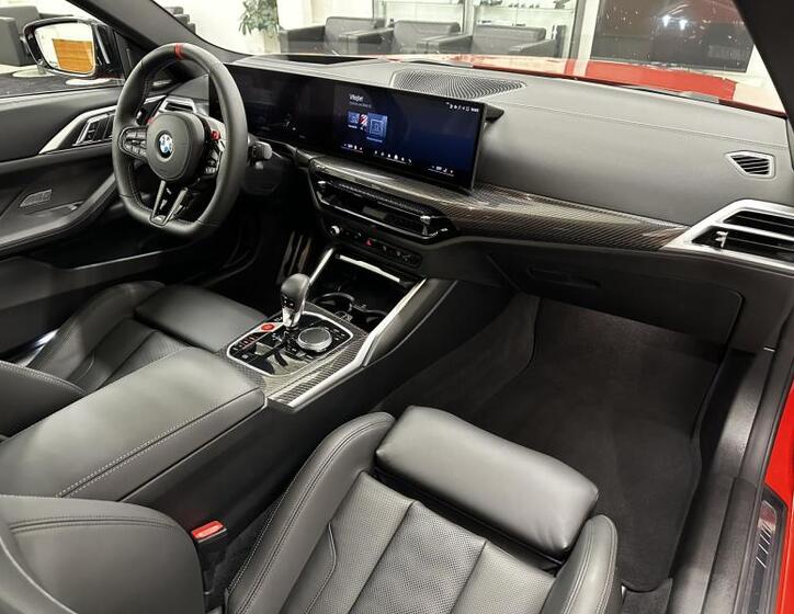 BMW M4 8