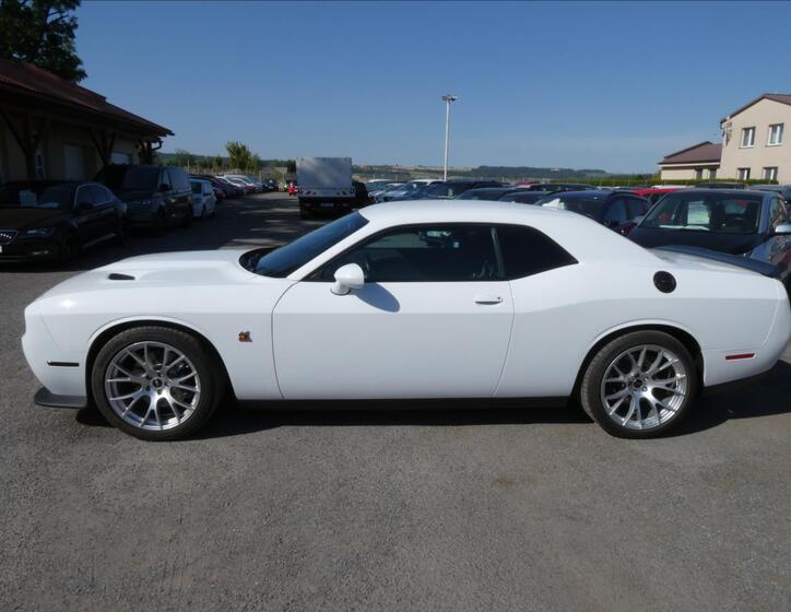 Dodge Challenger 5