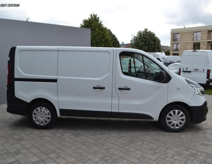 Renault Trafic 4