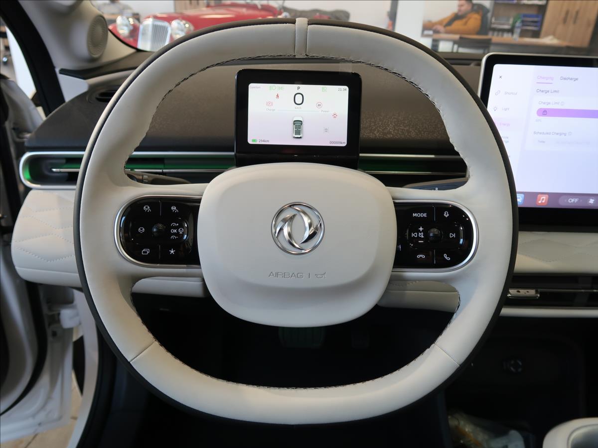 Dongfeng Box