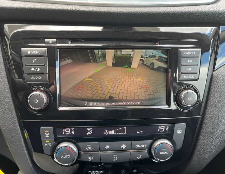 Nissan Qashqai 24