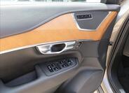Volvo XC90 12