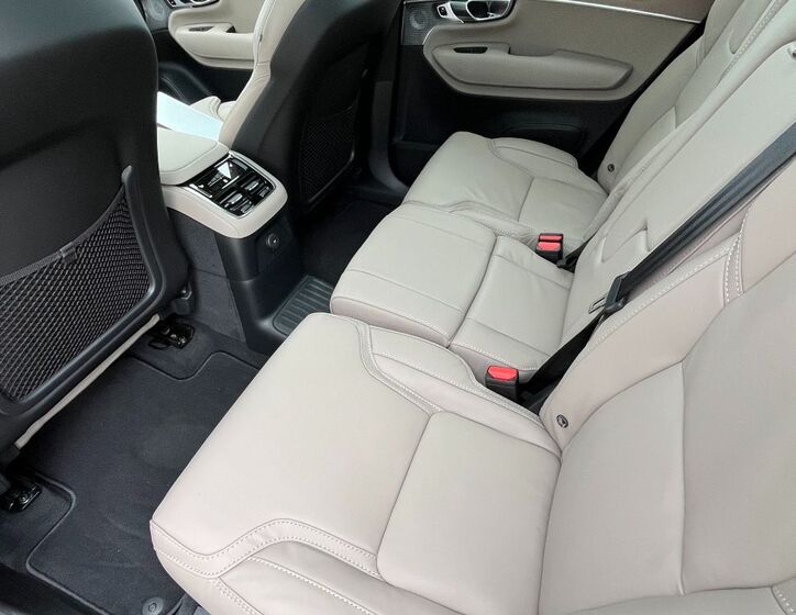 Volvo XC90 19