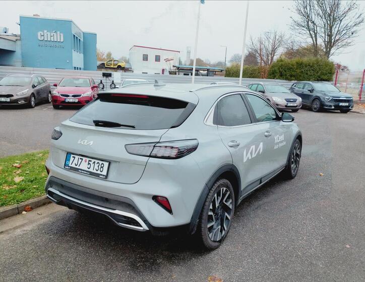 KIA XCeed 6