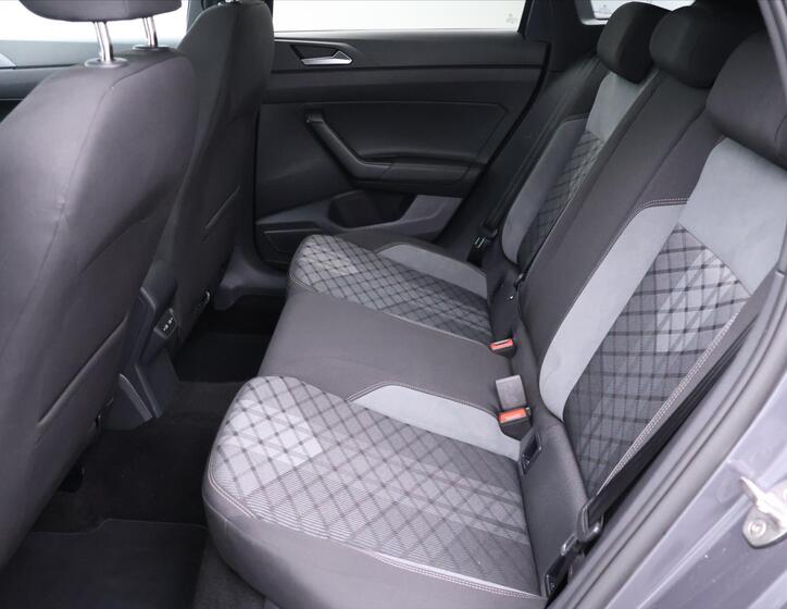 Volkswagen Taigo 13