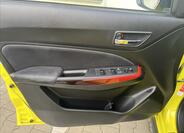 Suzuki Swift 12