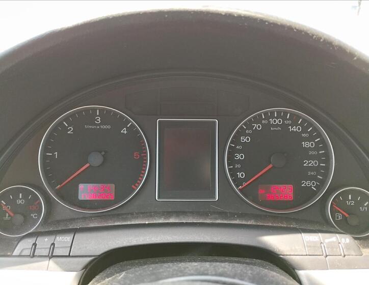 Audi A4 11