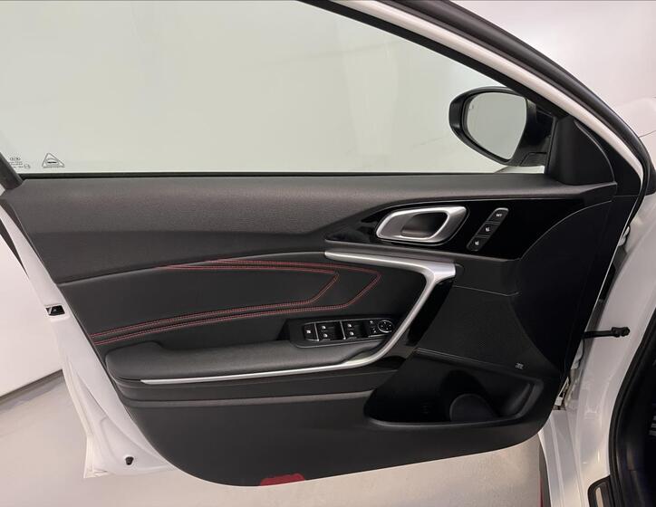 KIA ProCeed 28