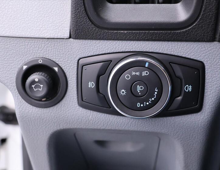 Ford Transit 14