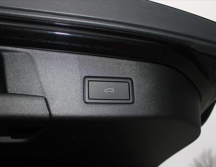 Volkswagen ID.4 12