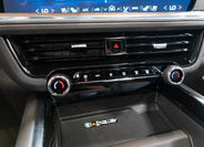 Chevrolet Suburban 31