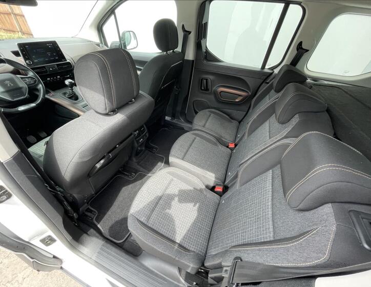Peugeot Rifter 15
