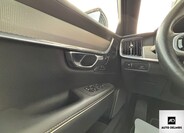 Volvo V90 56