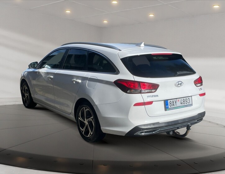 Hyundai i30 4