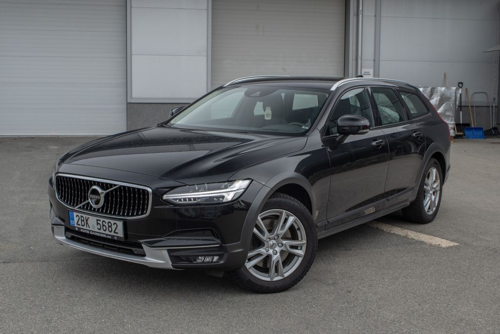 Volvo V90
