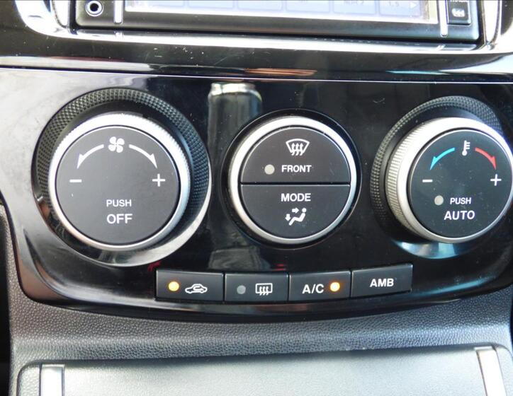 Mazda 5 29