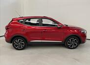 MG ZS 4