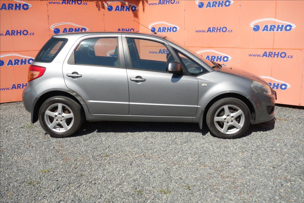 Suzuki SX4