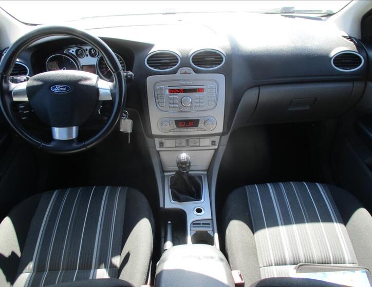 Ford Focus 11