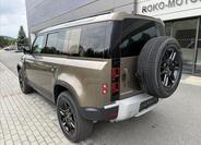 Land Rover Defender 10