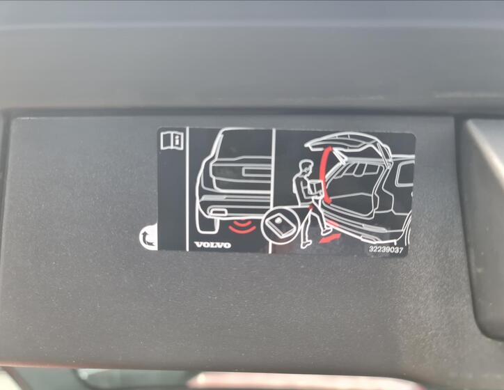 Volvo V90 17
