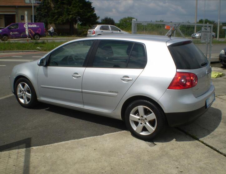 Volkswagen Golf 12