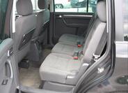 Volkswagen Touran 8