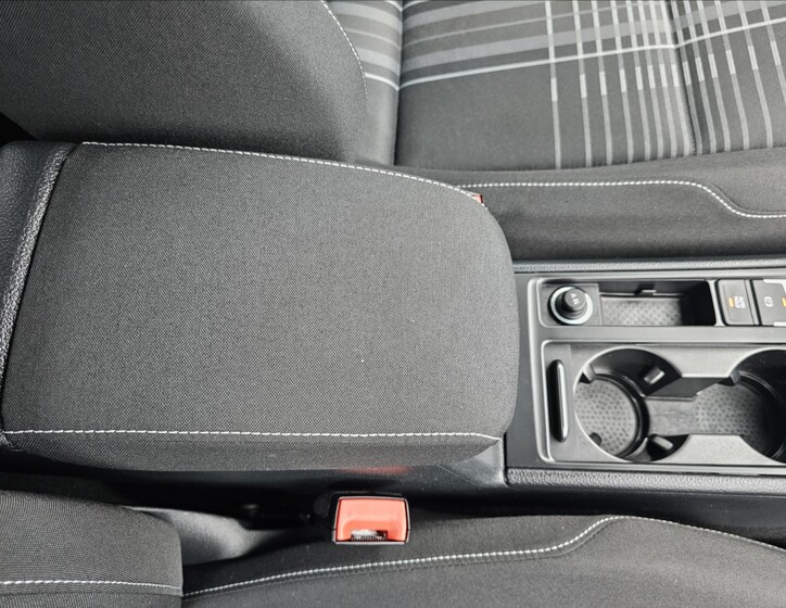Volkswagen Golf 33