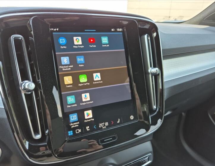 Volvo XC40 17