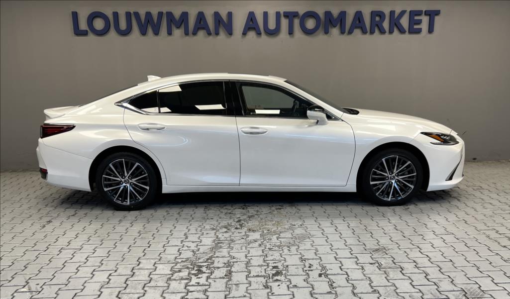 Lexus ES 300h