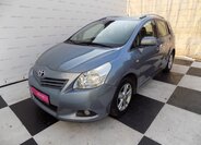 Toyota Verso 1