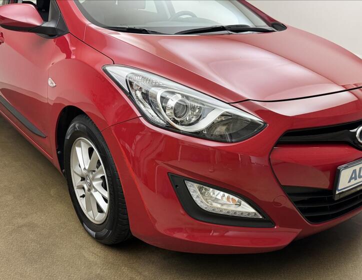 Hyundai i30 26