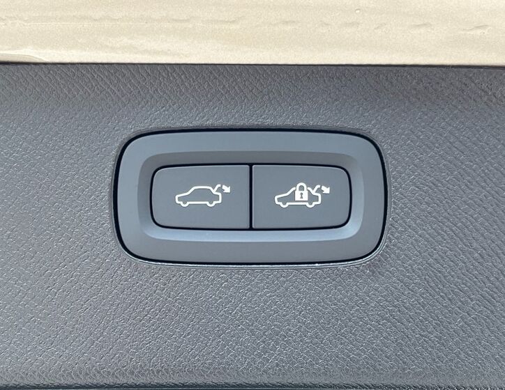 Volvo XC90 10