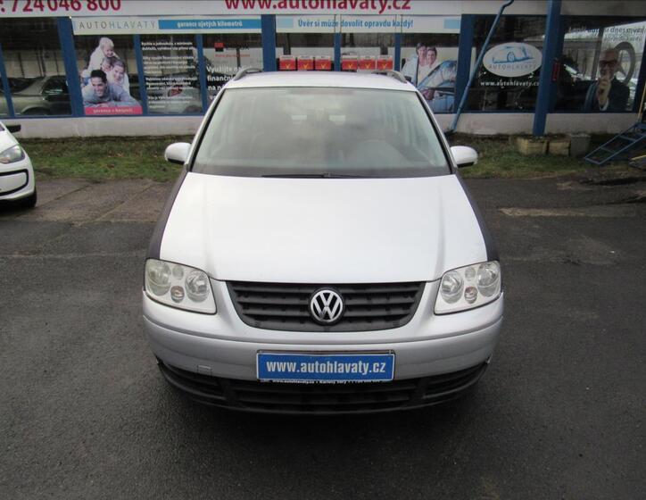Volkswagen Touran 2