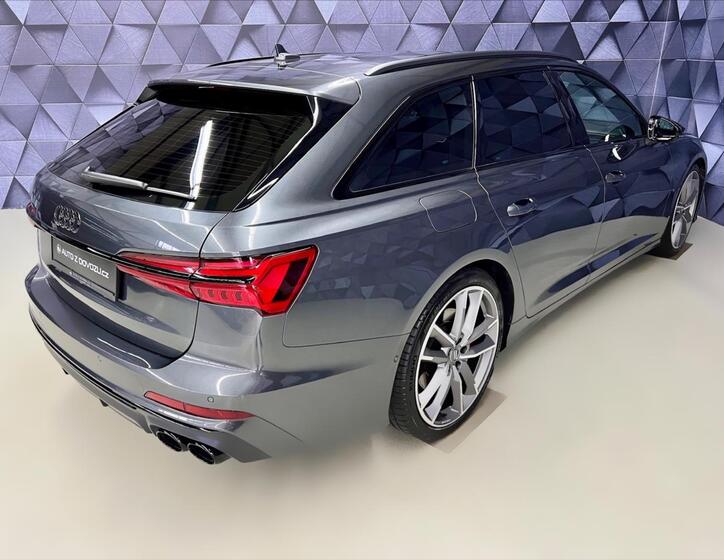 Audi S6 7