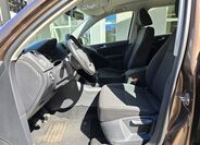 Volkswagen Tiguan 9