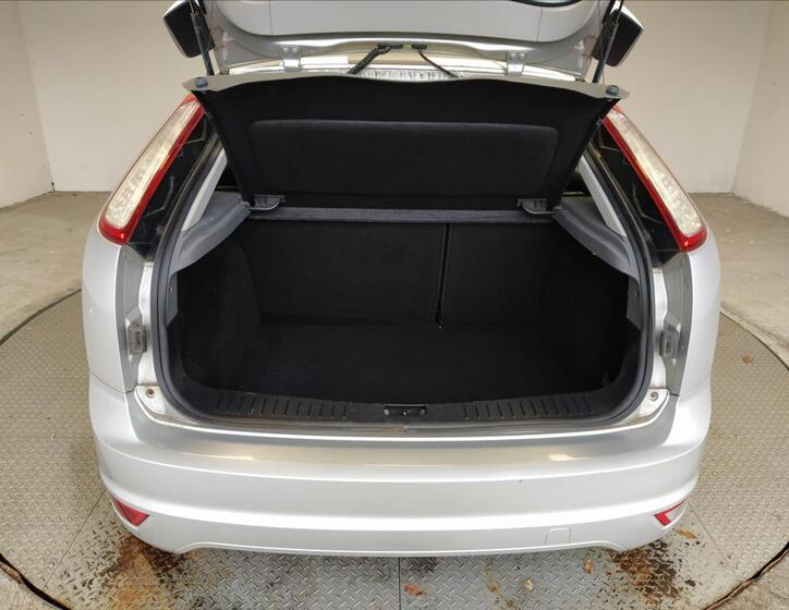 Ford Focus 13