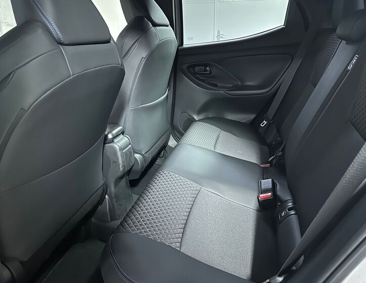 Toyota Yaris 10