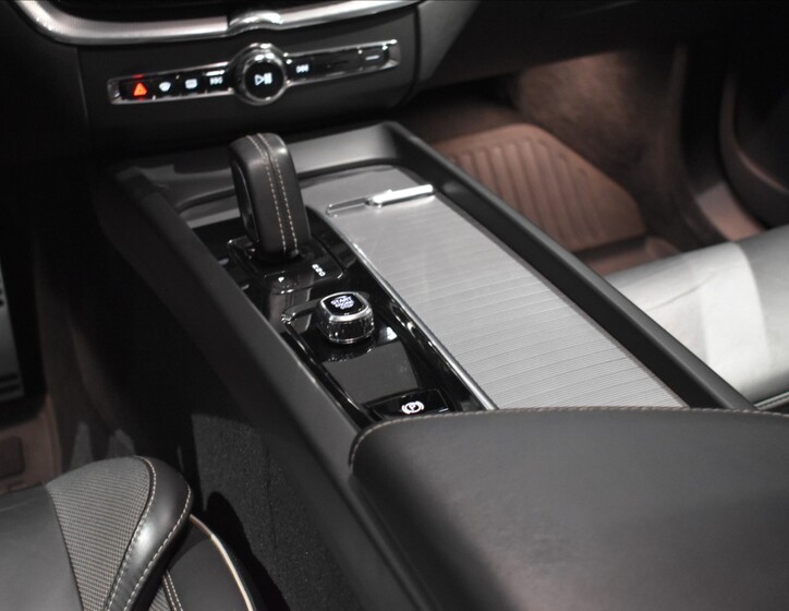 Volvo XC60 15
