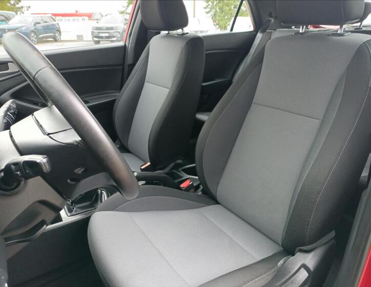 Hyundai i20 13