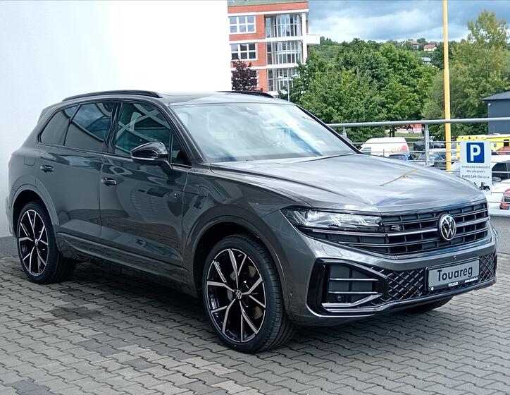 Volkswagen Touareg 8