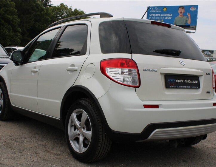 Suzuki SX4 7