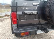 Toyota Land Cruiser 30