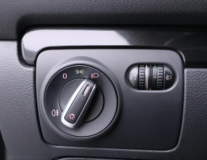 Volkswagen Golf 15